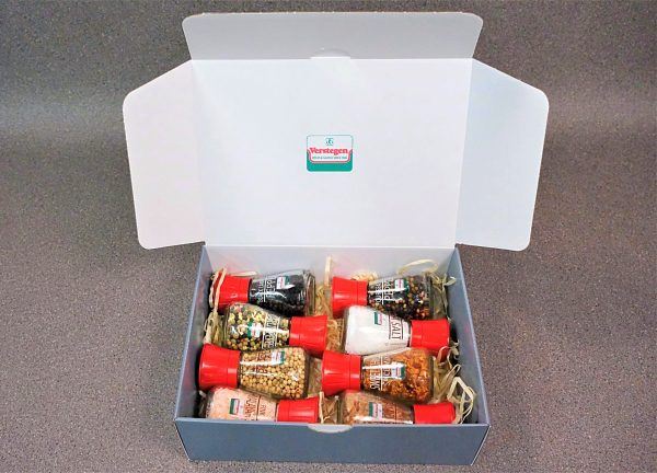 Salt and pepper gift box
