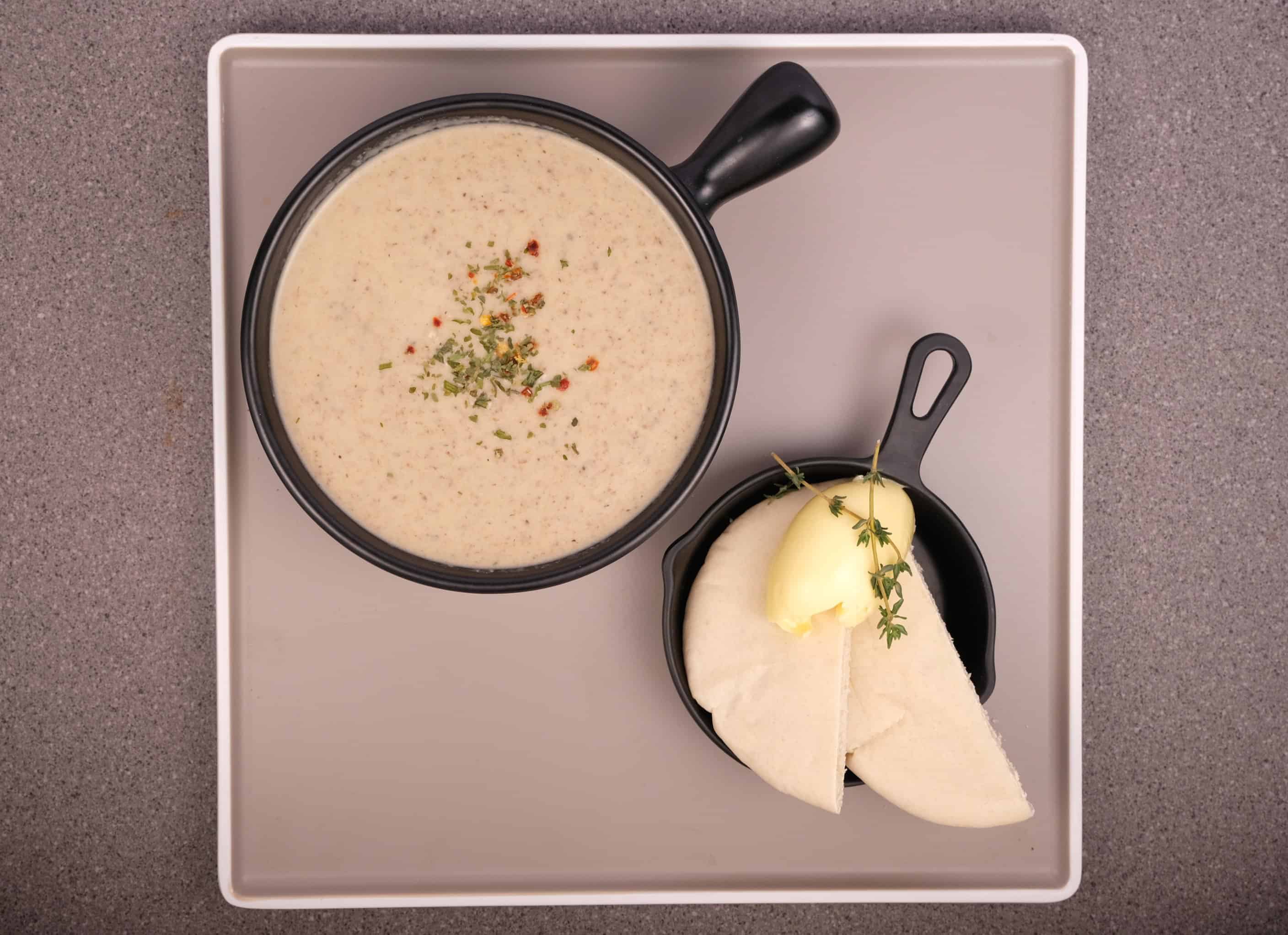 Mushroom and Garlic Soup