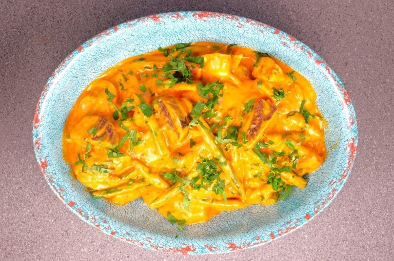 CHICKEN, MUSHROOM AND BLACK PUDDING TIKKA CURRY